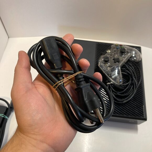 Microsoft Xbox One 1540 Black Console Bundle Tested Working W/ Controller - Picture 4 of 16